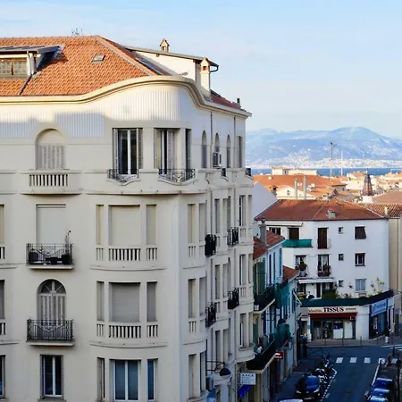 Apartment Roi Chevalier *